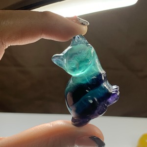 在庫SALE☆3.ちょこんと座っている可愛いフローライトねこ