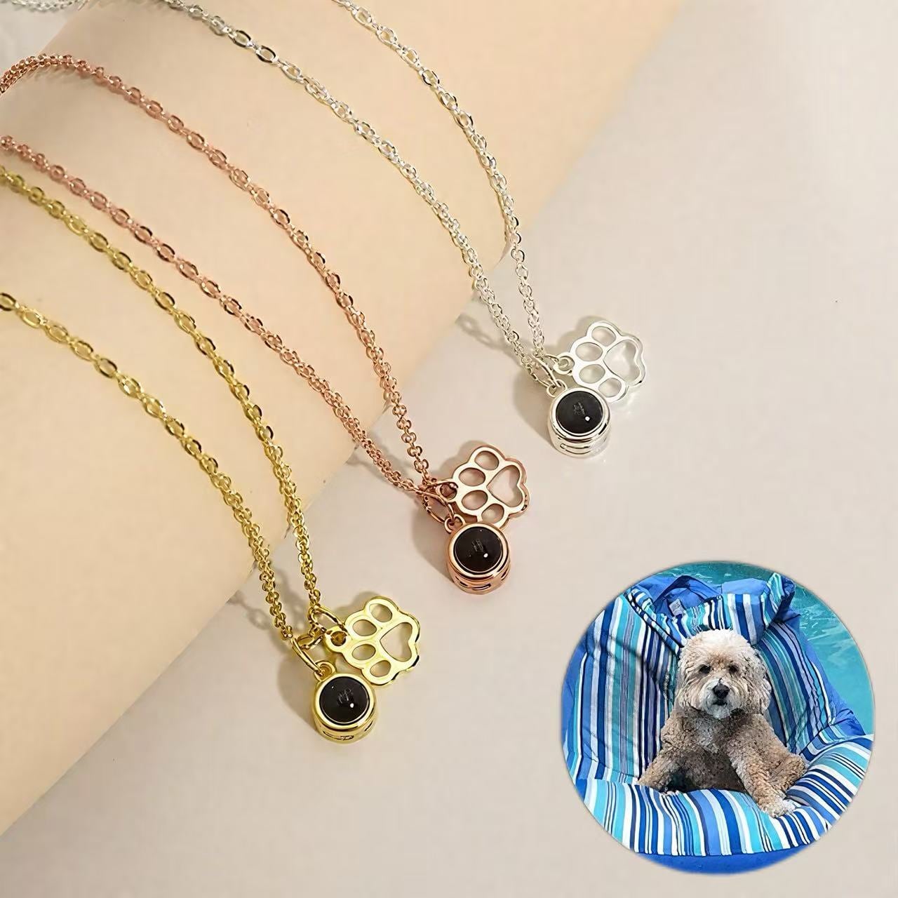 チタン鋼製の犬足プロジェクションネックレス、流行デザインペンダント