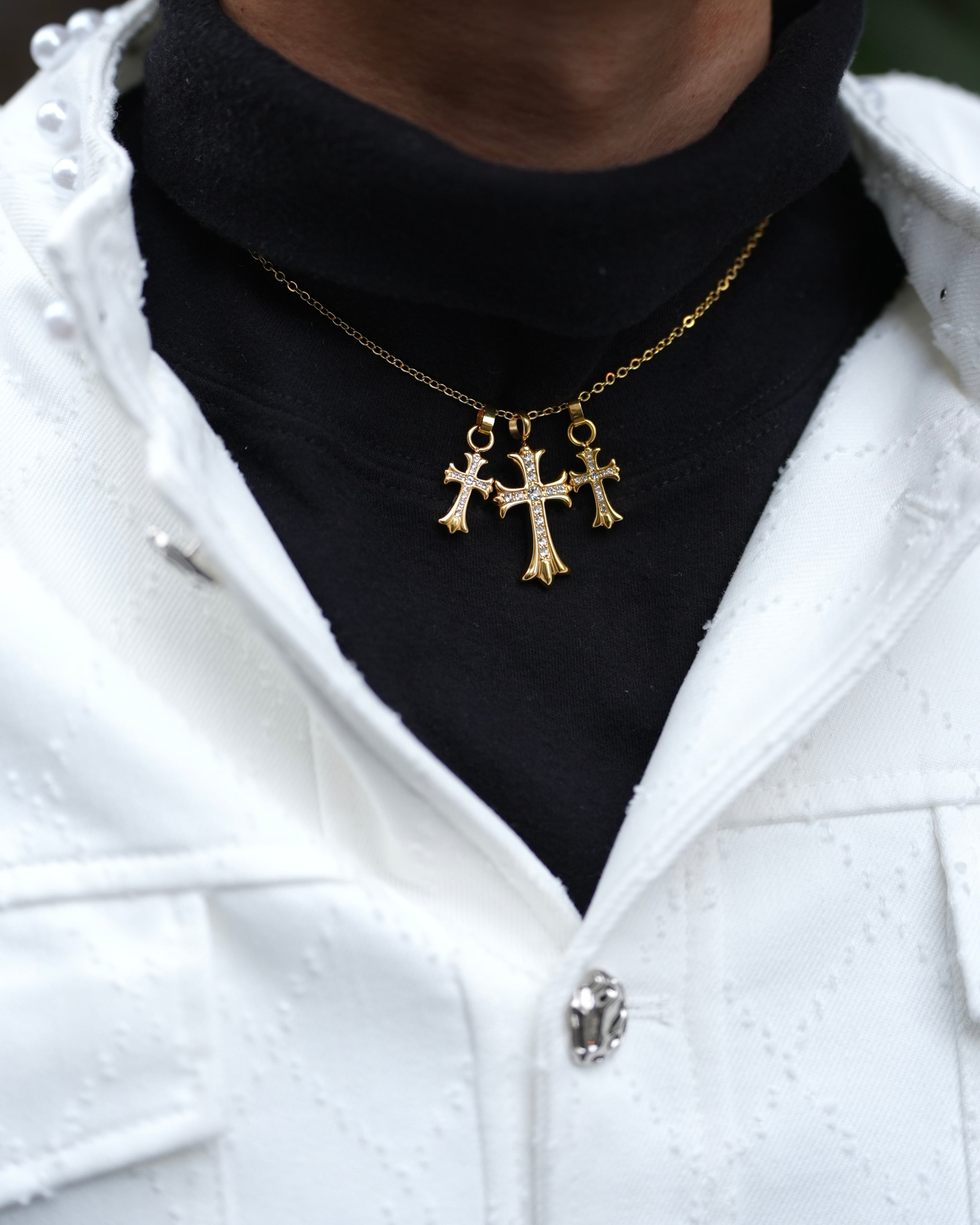 Premium Triple Cross Necklace【BLJ-26001】 | BELINDA OFFICIAL
