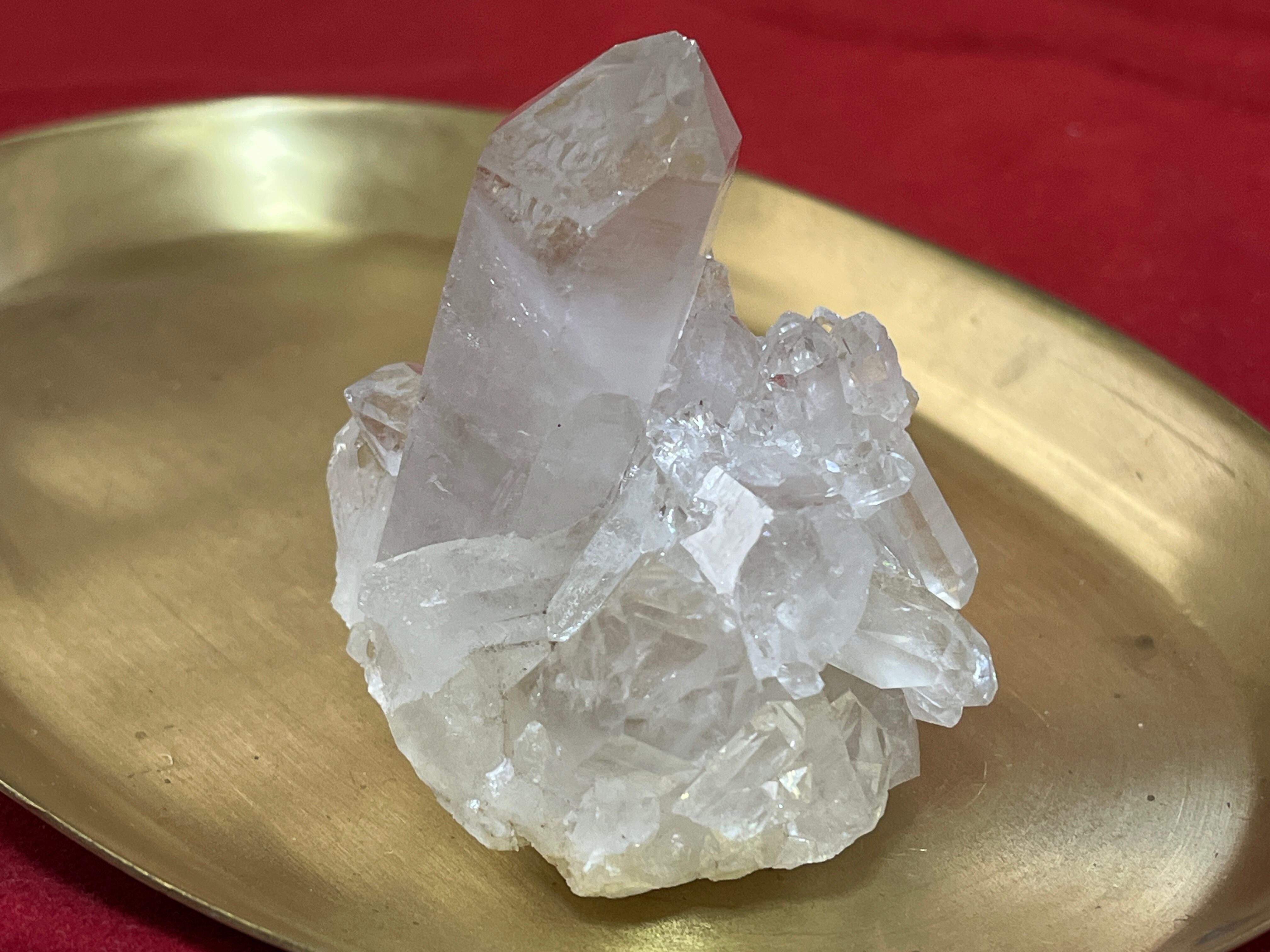 ミナスジェライス州 ブラジル産　水晶クラスター　クォーツ　155g　天然石　原石 大きなサイズ！】ブラジル ミナスジェライス州 水晶のクラスター(原石