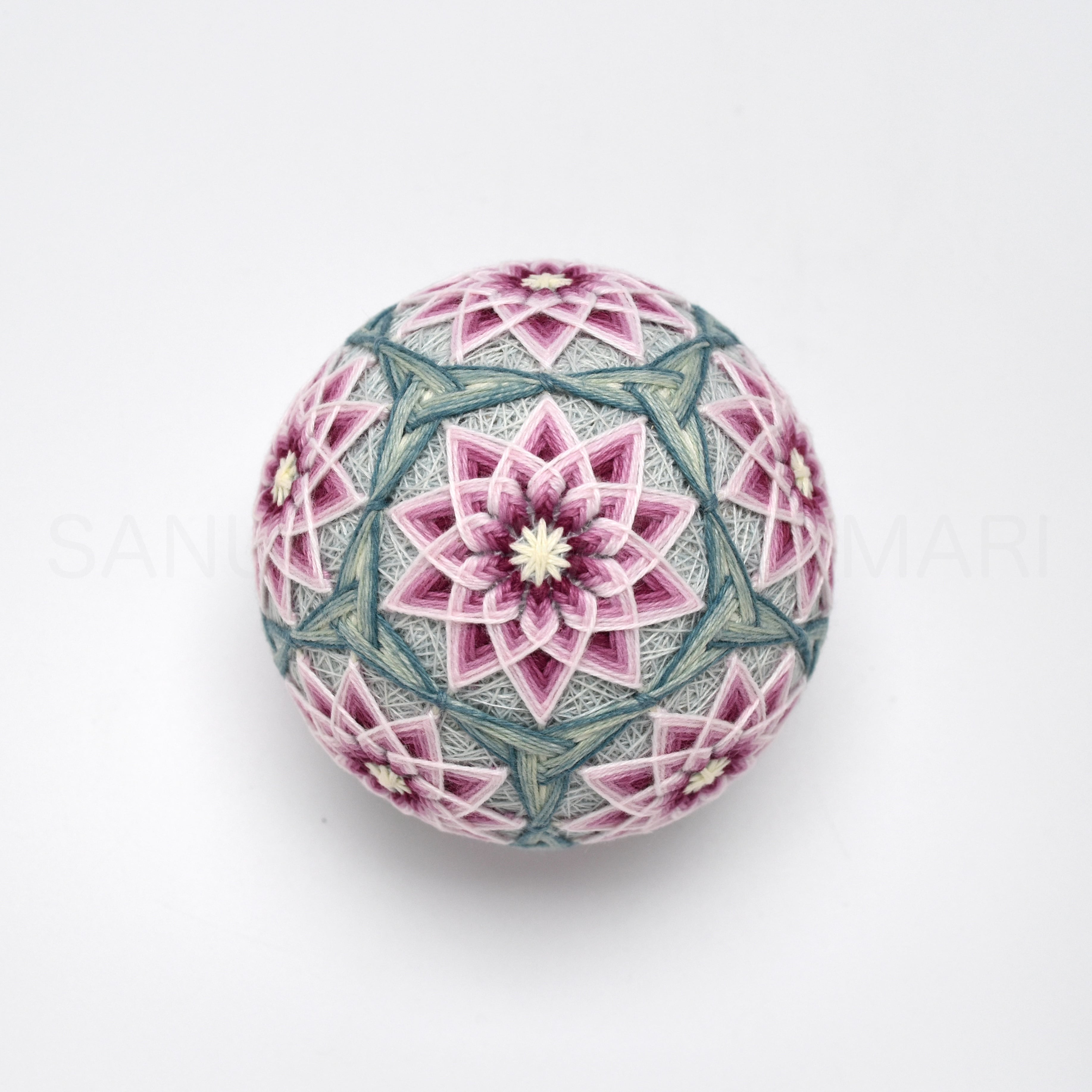 香手まり KOUTEMARI「手まり小箱」 | 讃岐かがり手まりオンラインショップ