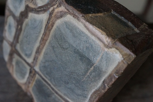 貴州産奇石　窓