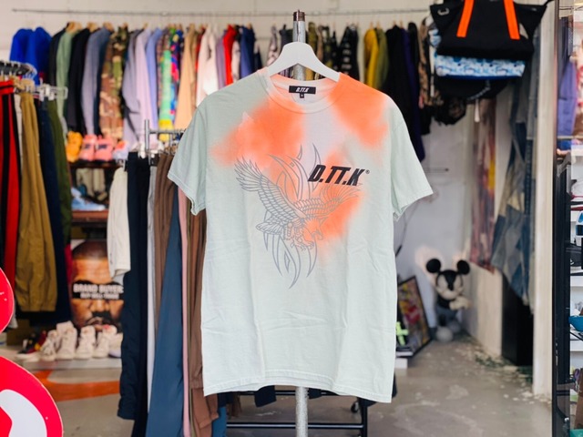 D.TT.K NEON EAGLE TEE GREEN ORANGE MEDIUM 5KF6164