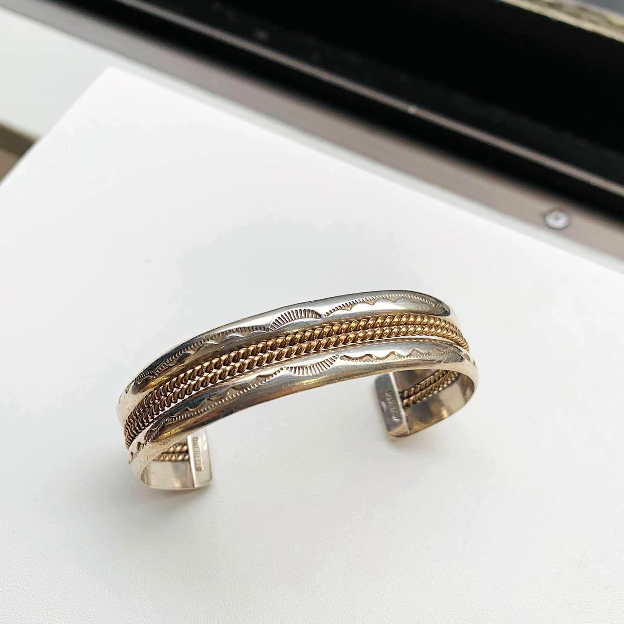 UNISEX シルバー925 12K GFブレード バングル | Milo Antiques & Vintage