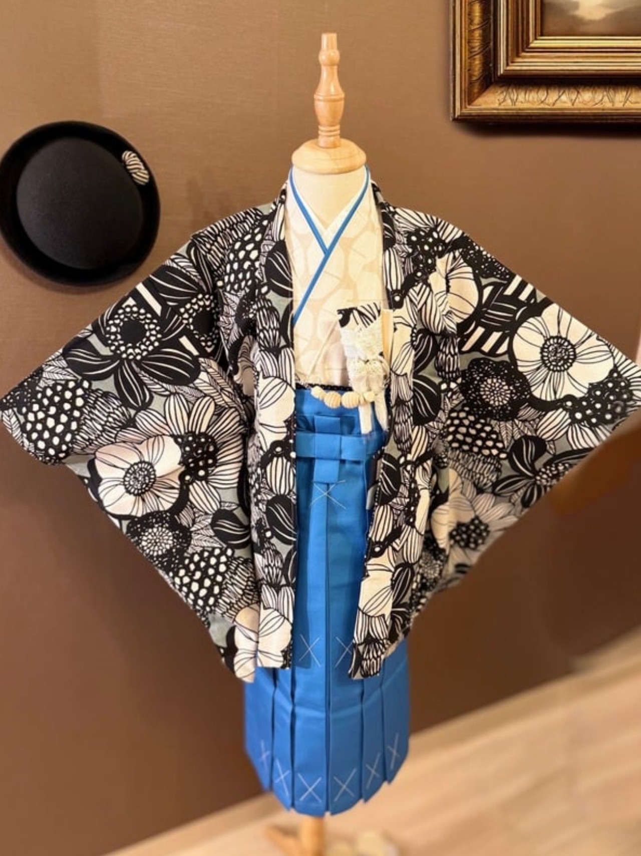 【予約商品】北欧デザイン男の子753 袴4点セット SIZE90/110 オリジナルお守り懐剣 羽織り紐 男の子の祝い着