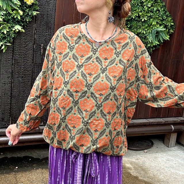 柔らかコットンアレンジトップス　A