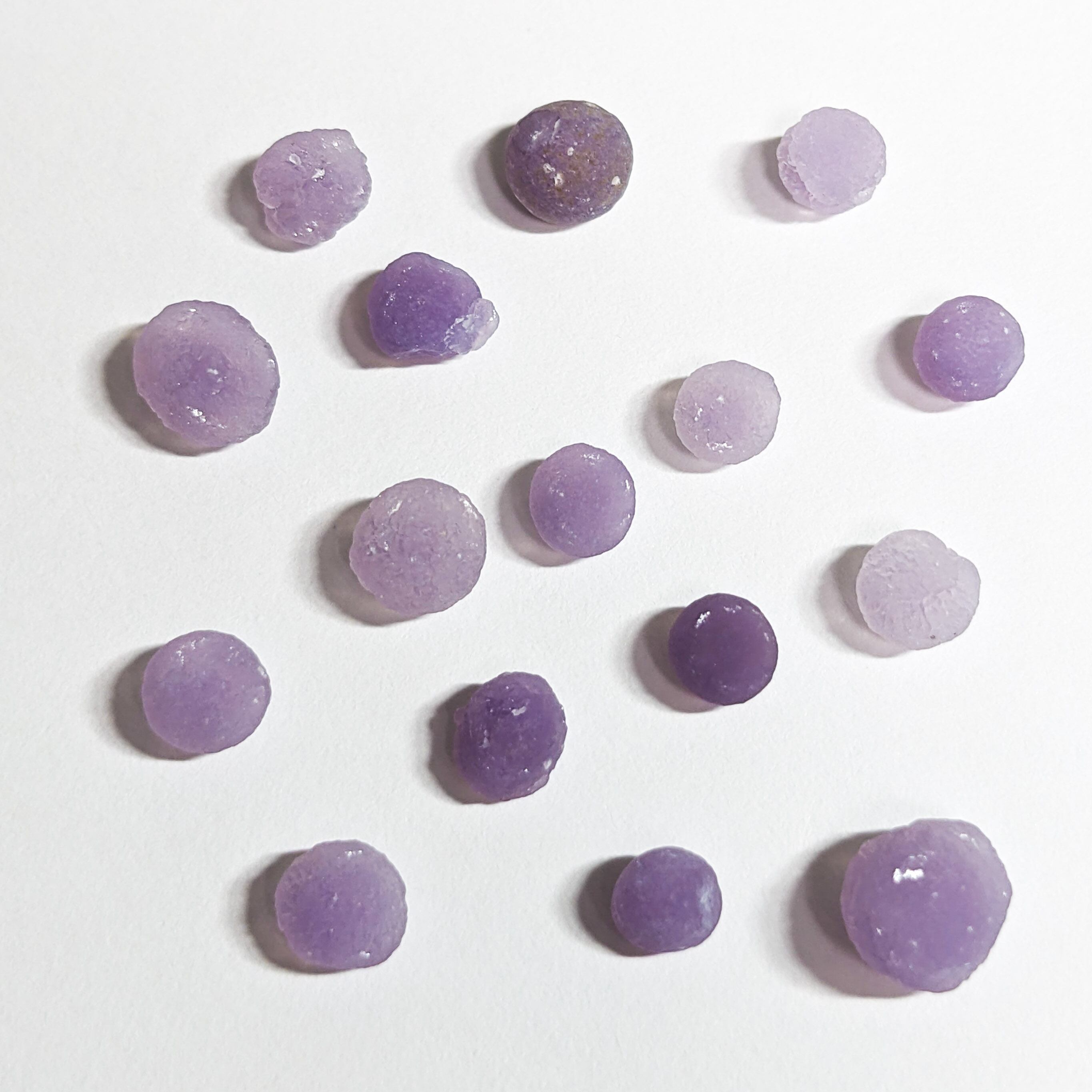 グレープアゲート（単粒大） インドネシア産 原石 【ランダム