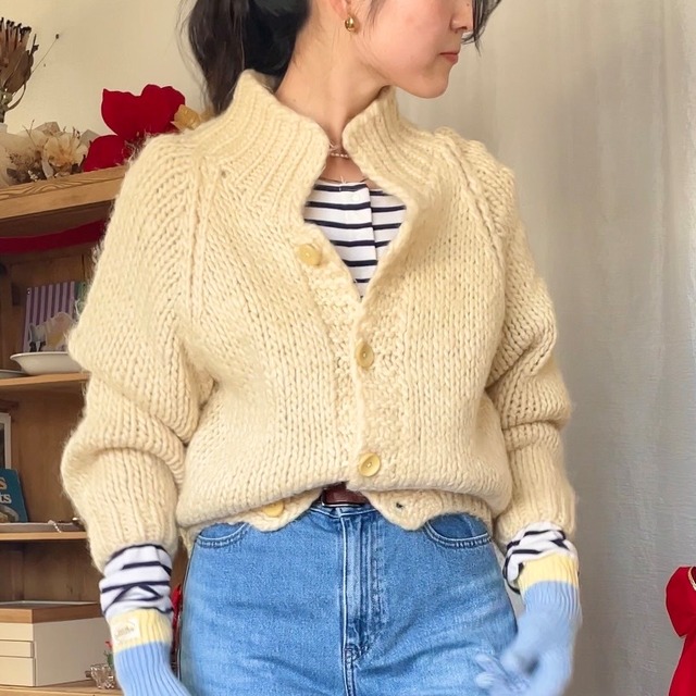 厚手ニットカーディガン　オフネック