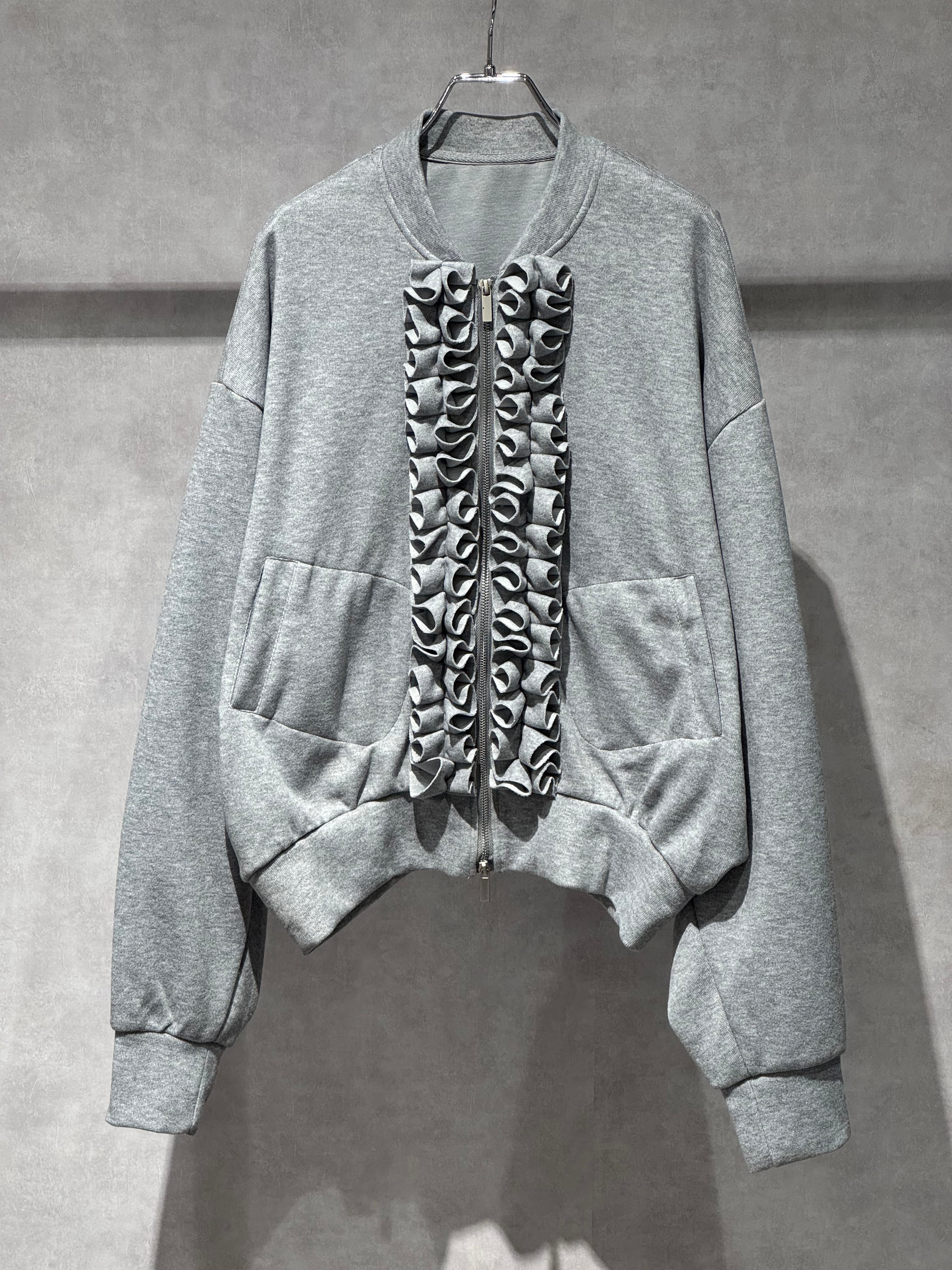 frill trimming zip blouson
