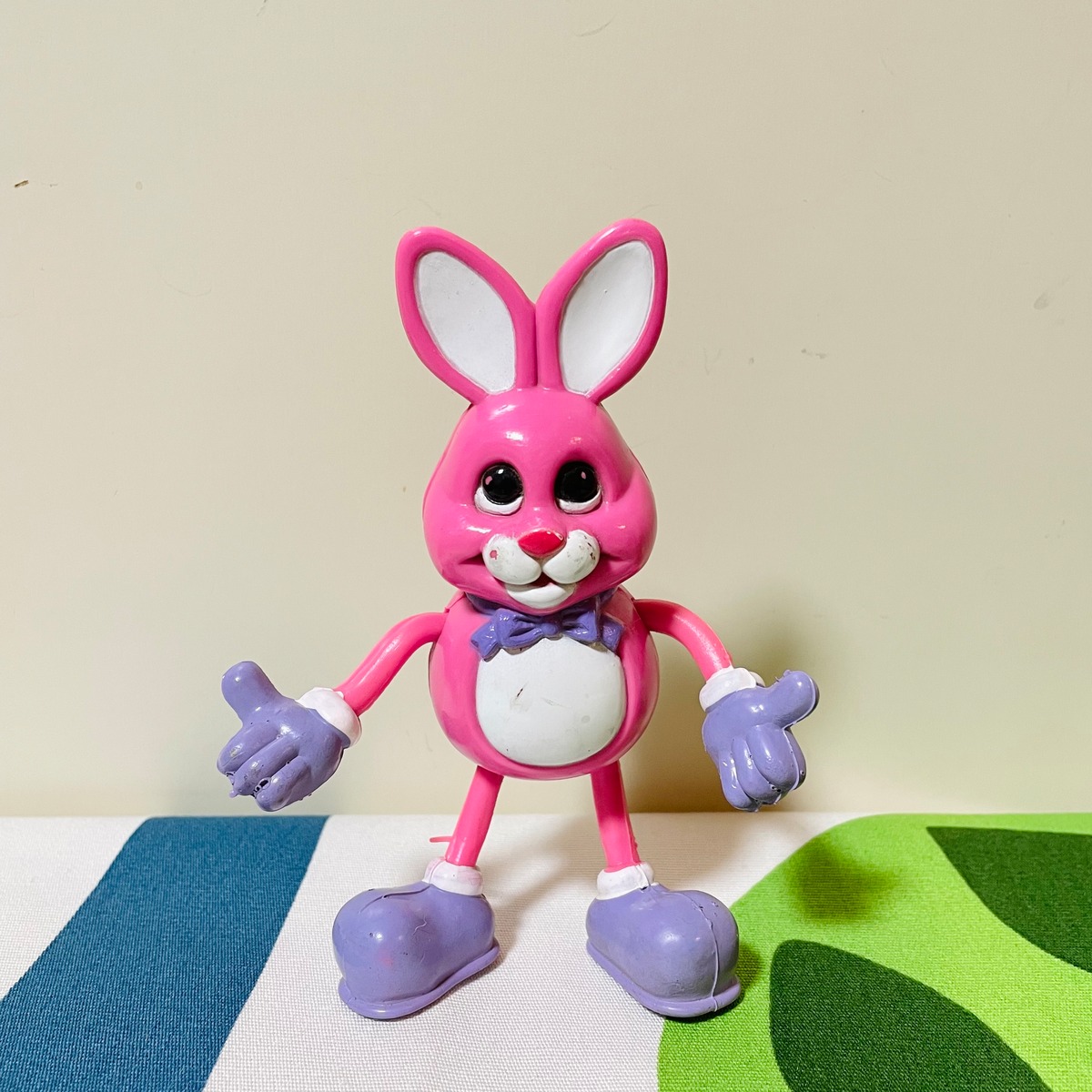 13センチ BENDABLE EASTER BUNNY ピンク イースターバニー ベンダブルフィギュア うさぎ くねくね人形 ヴィンテージ ...