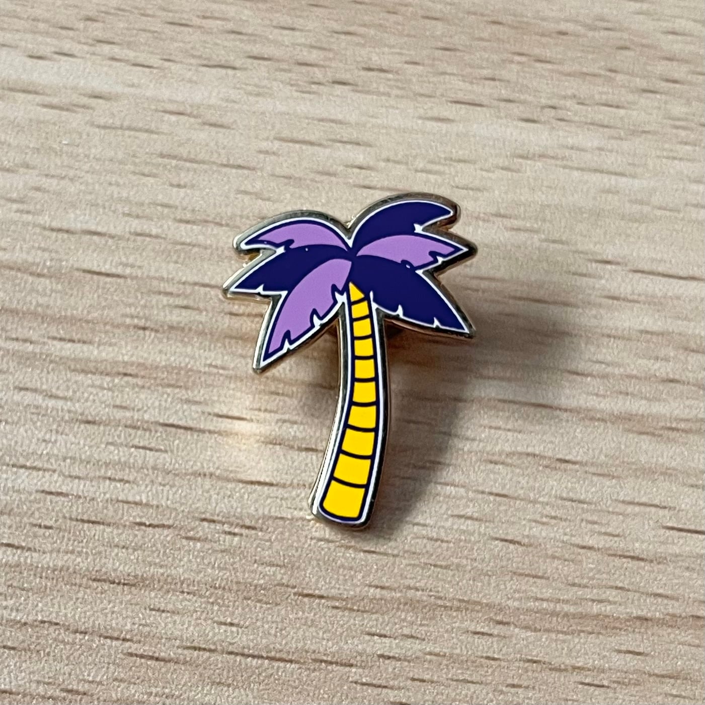 【Good】ヤシの木 ピンバッジ