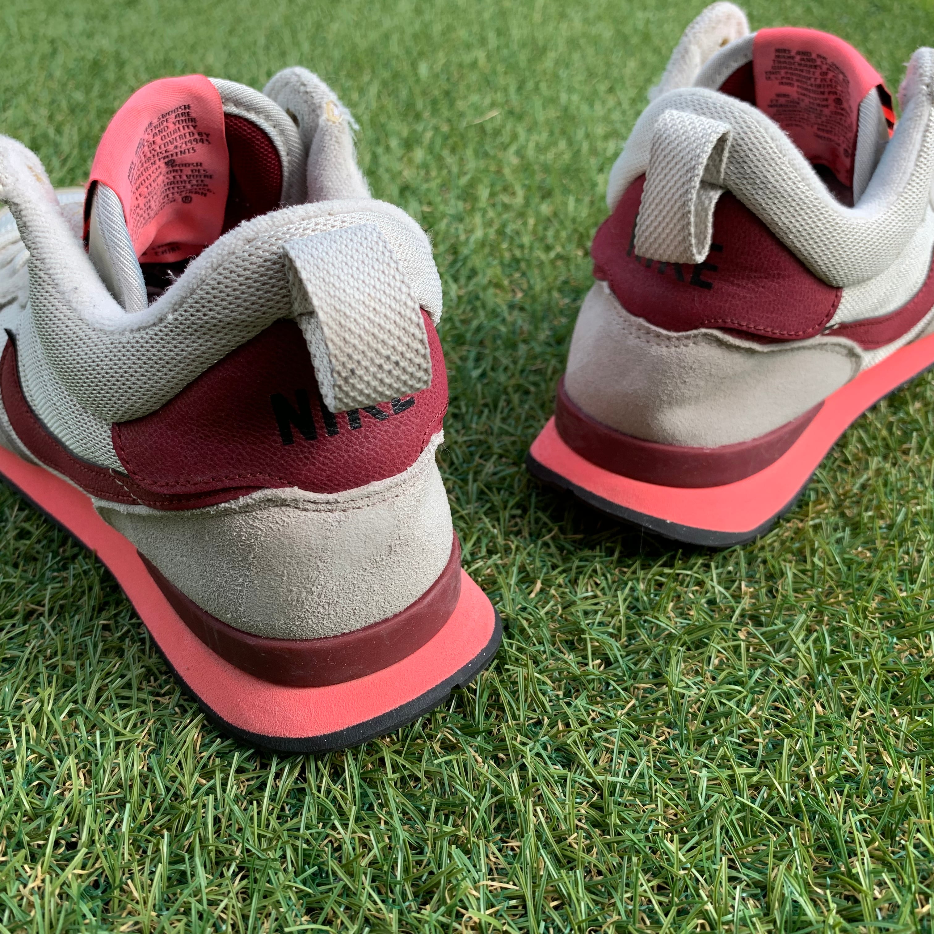 NIKE INTERNATIONALIST MID ナイキ インターナショナリストミッド B903