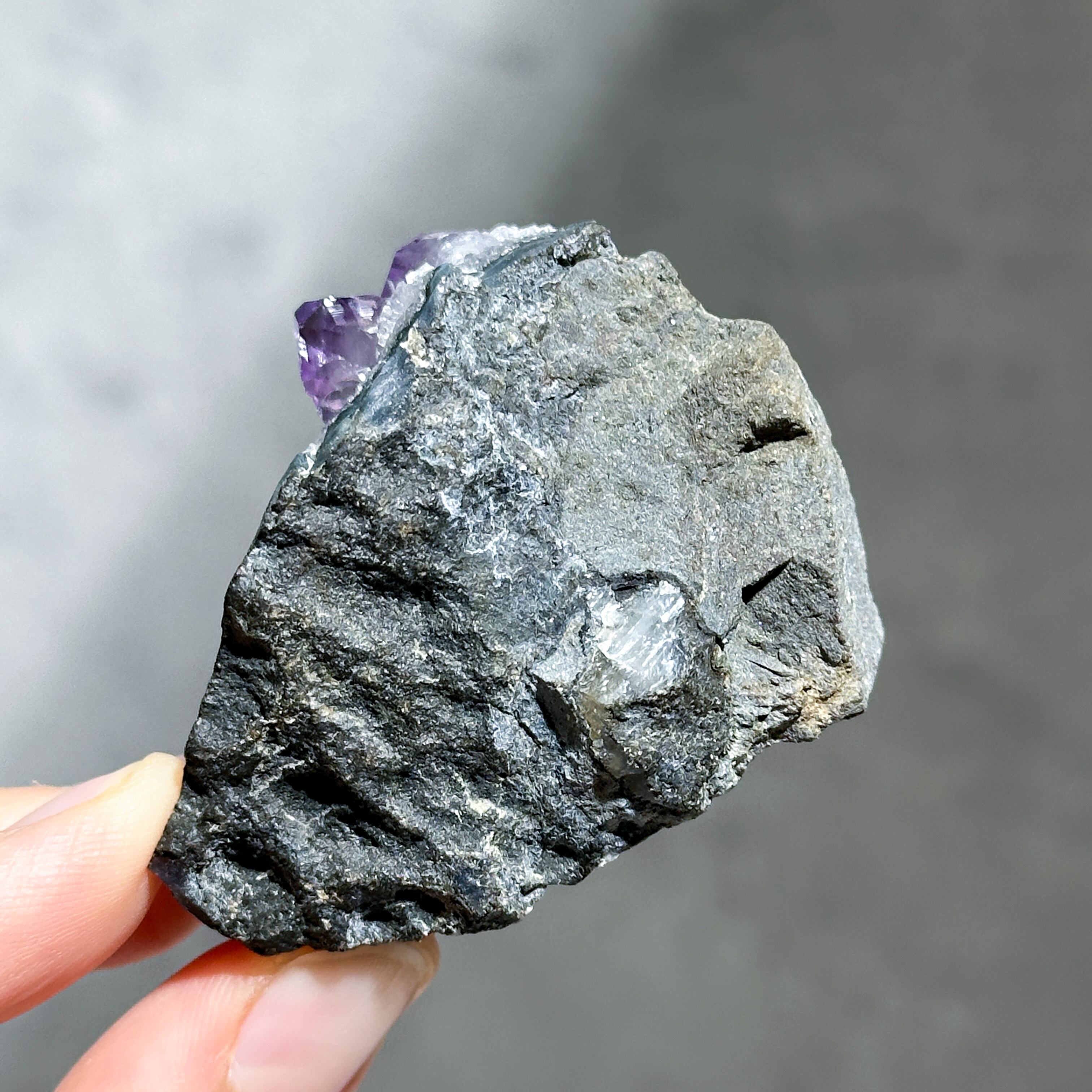ウルグアイ産アメジスト 原石84◇ Amethyst ◇天然石・鉱物