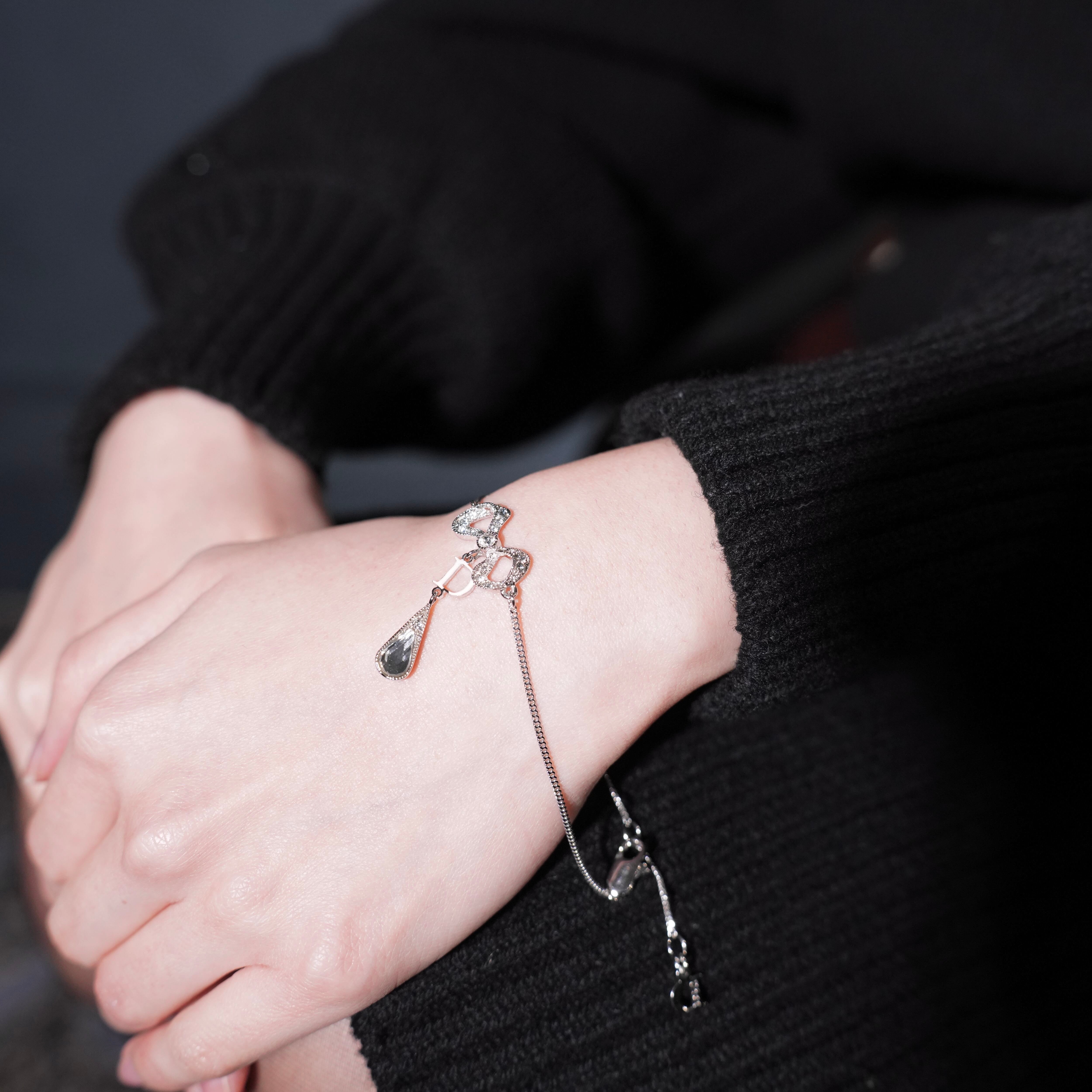 Christian Dior LOGO TEAR DROP RIBBON DESIGN CHAIN BRACELET