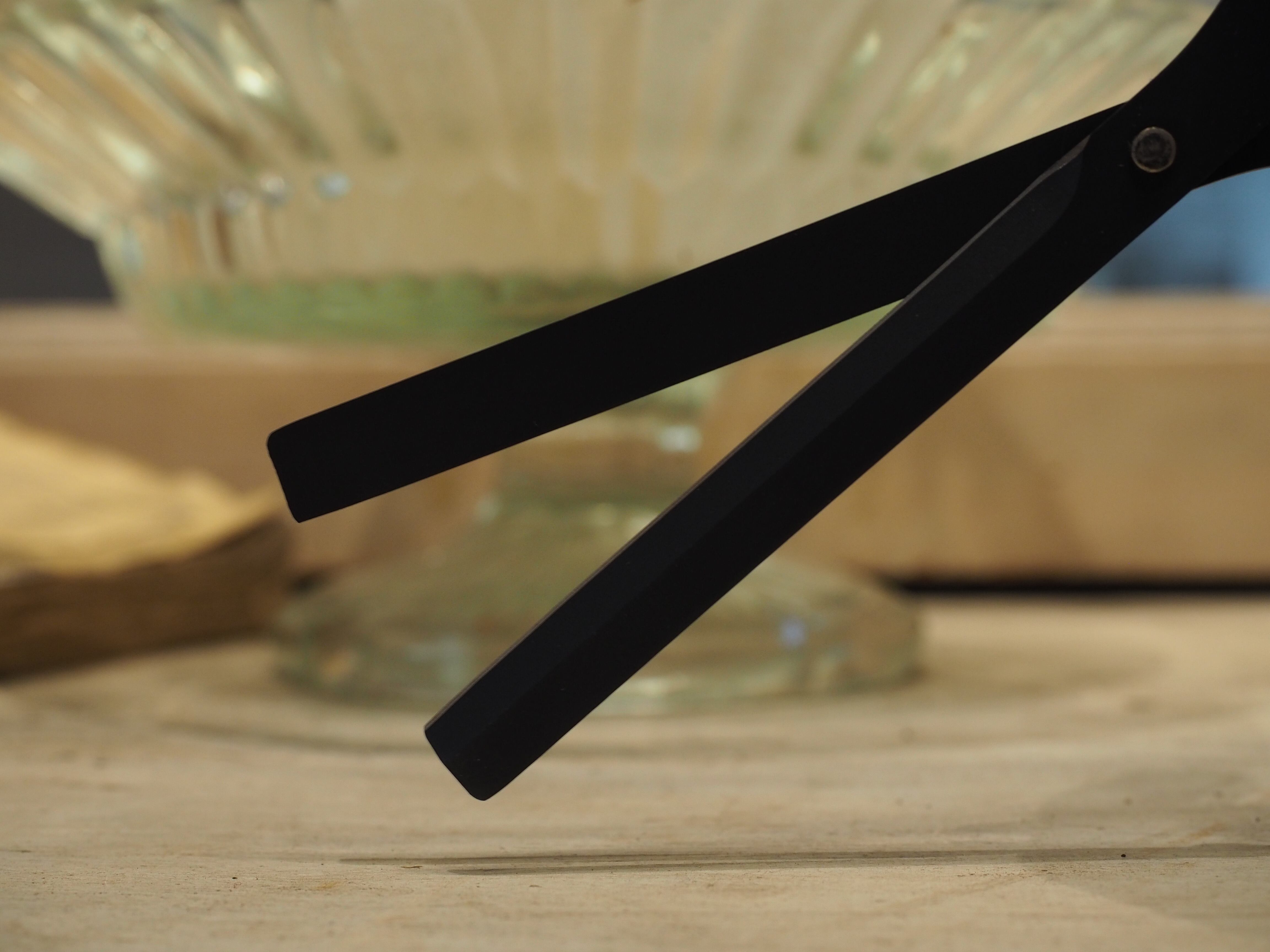 HMM Scissors | docketstore