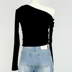 アンバルオフショルダー／ブラック