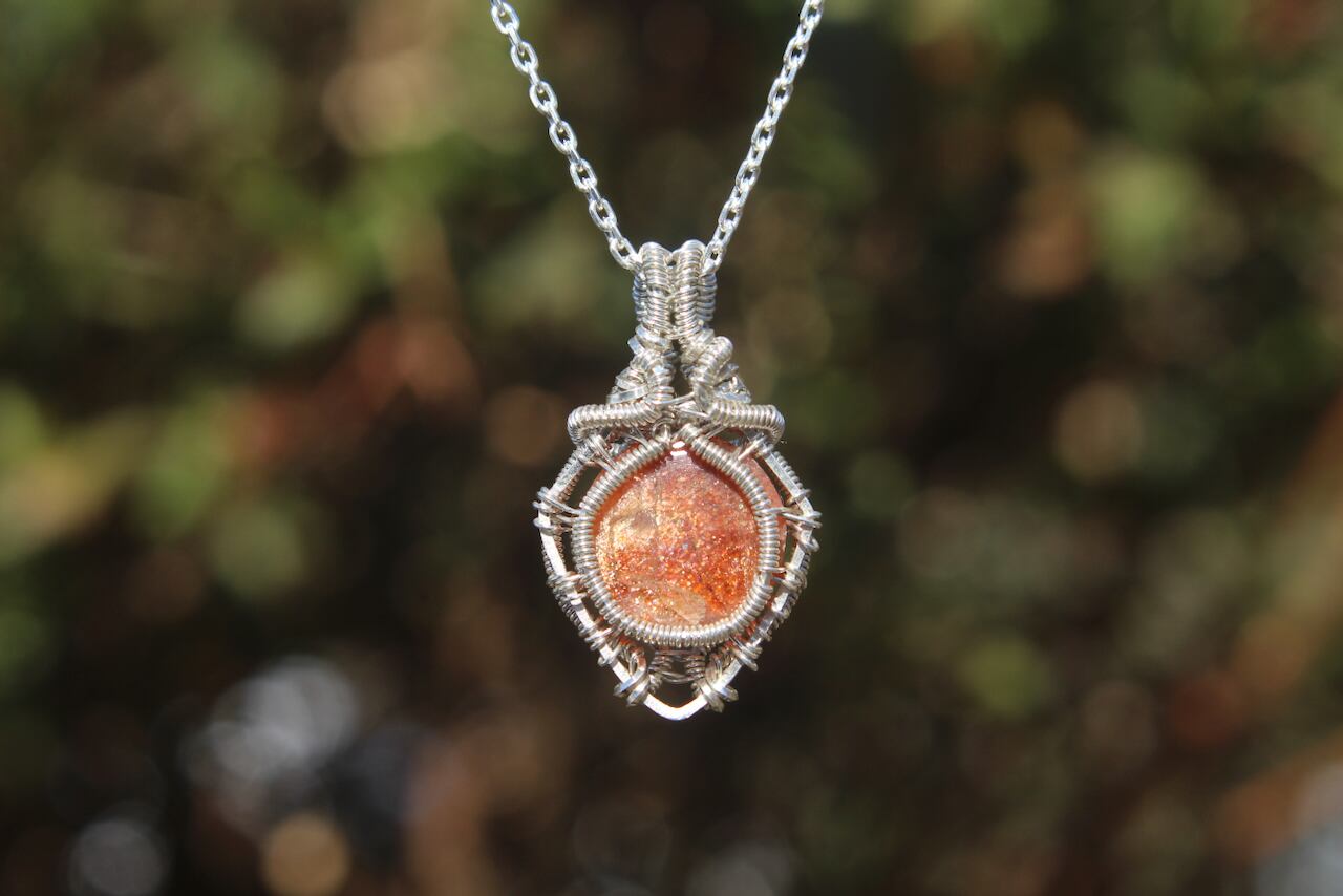 Sunstone silver925 wire wrapping pendant