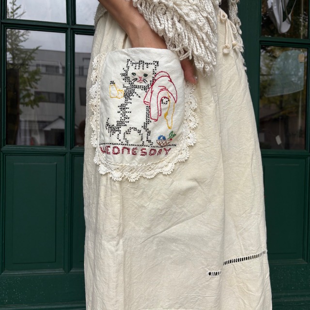 Antique French Lien Embroidery Skirt (CAT'S GOT PLAN)