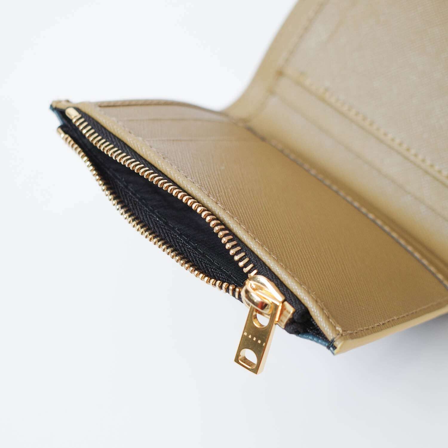 [NEW] MARNI TRI FOLD WALLET 　PFMO0024U0