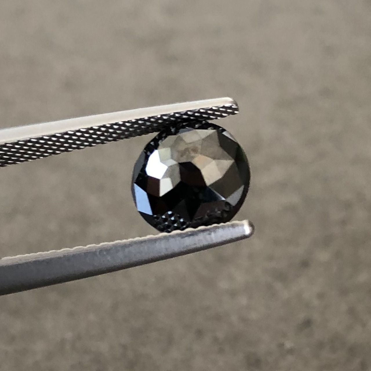 ブラックダイヤ ローズカット 2.0ct