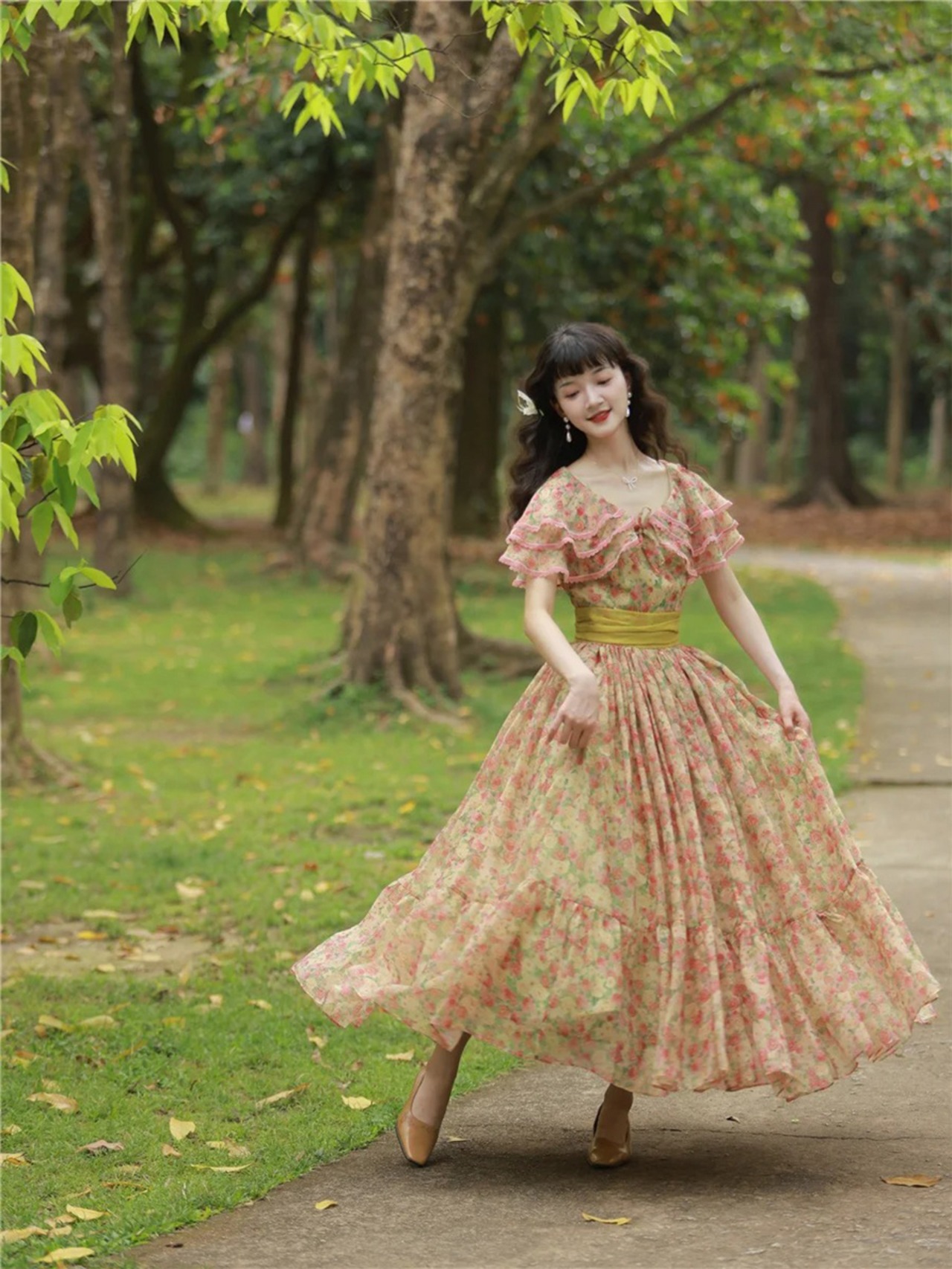 【0061】Vintage Flower Organza Short Sleeve Dress