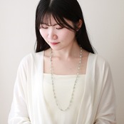 在庫限り 落ち着いたお色味で上品 バイカラーセミロングネックレス A貨翡翠 jd_ne1079