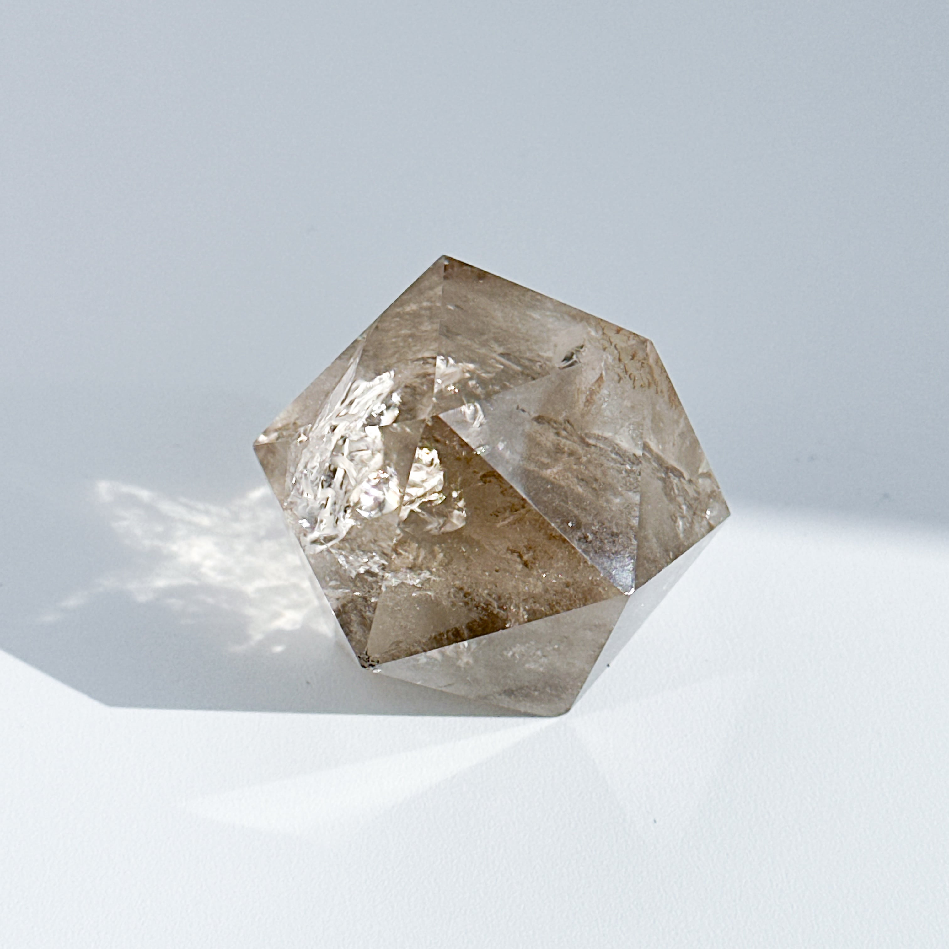 ミナスジェライス産スモーキークォーツ 正二十面体32◇ Smoky Quartz