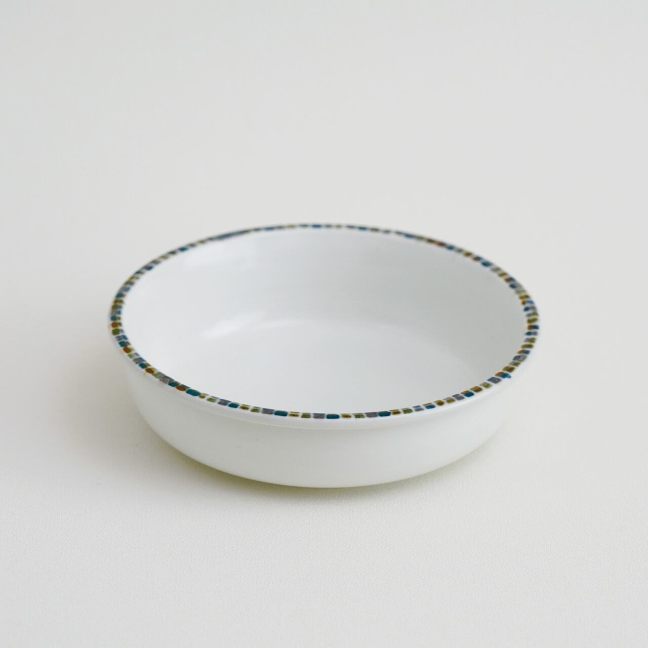 赤絵白磁草花文丸型浅鉢6客 赤絵白磁草花文丸型浅鉢6客 【公式通販】