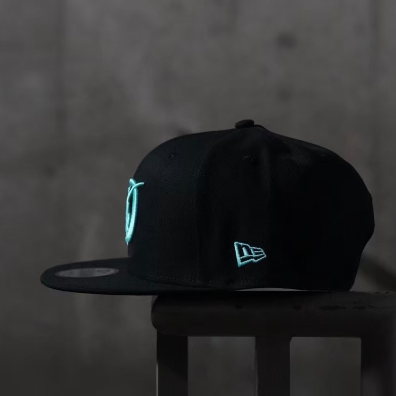 【gifthat別注】NEW ERA 950/9FIFTY  ロサンゼルス・ドジャース　シティコネクトBLACK SEAGLASS