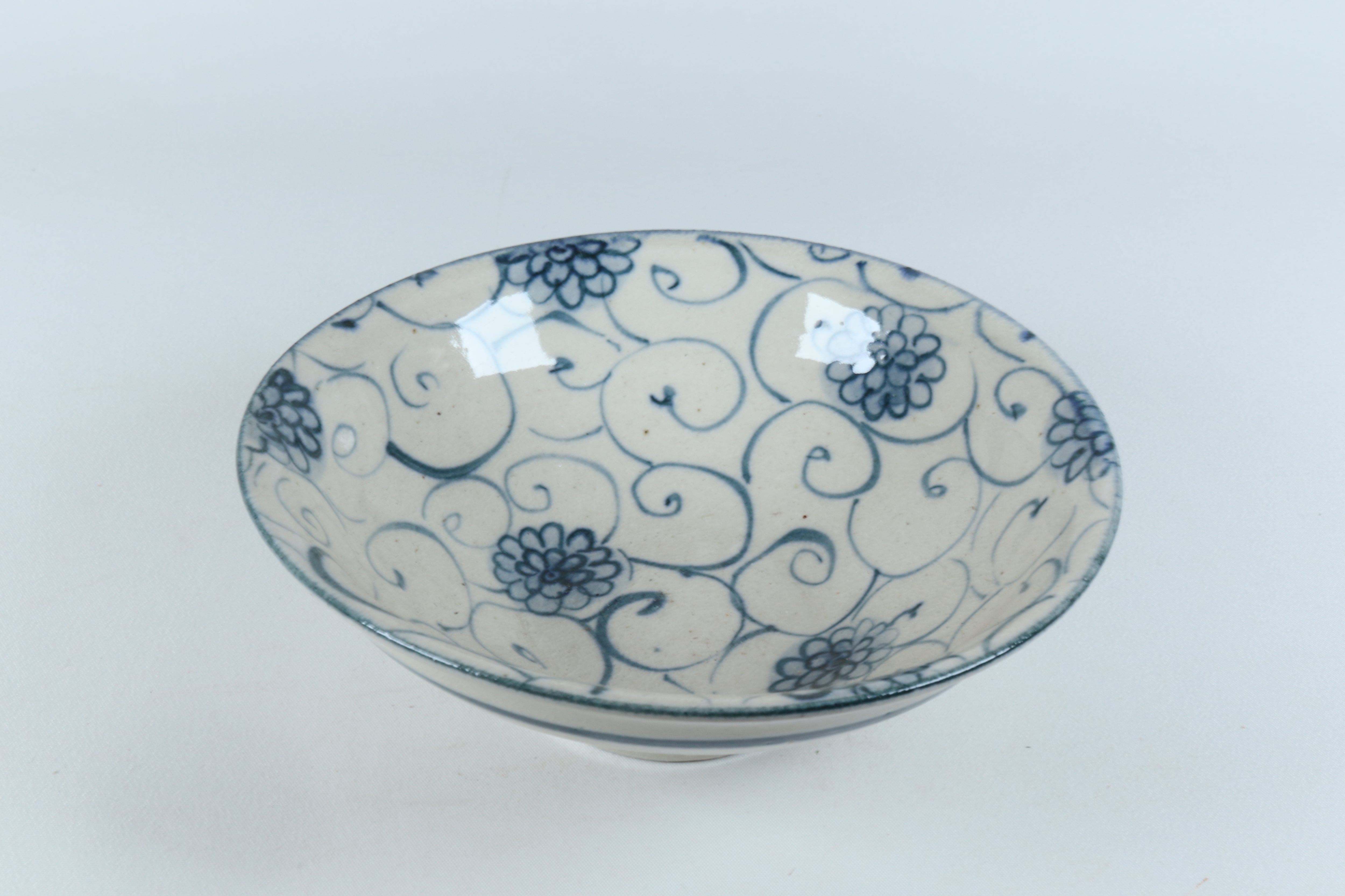 安南  凛麵平鉢 花唐草【B級品 特価】