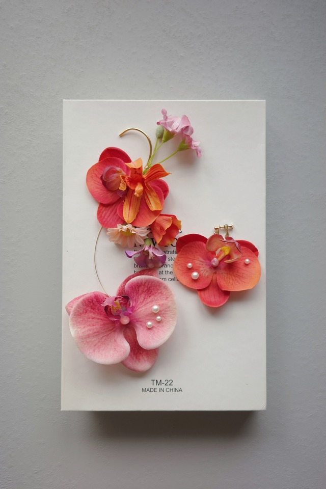 【6/29〜発送予約分】flower ear cuff