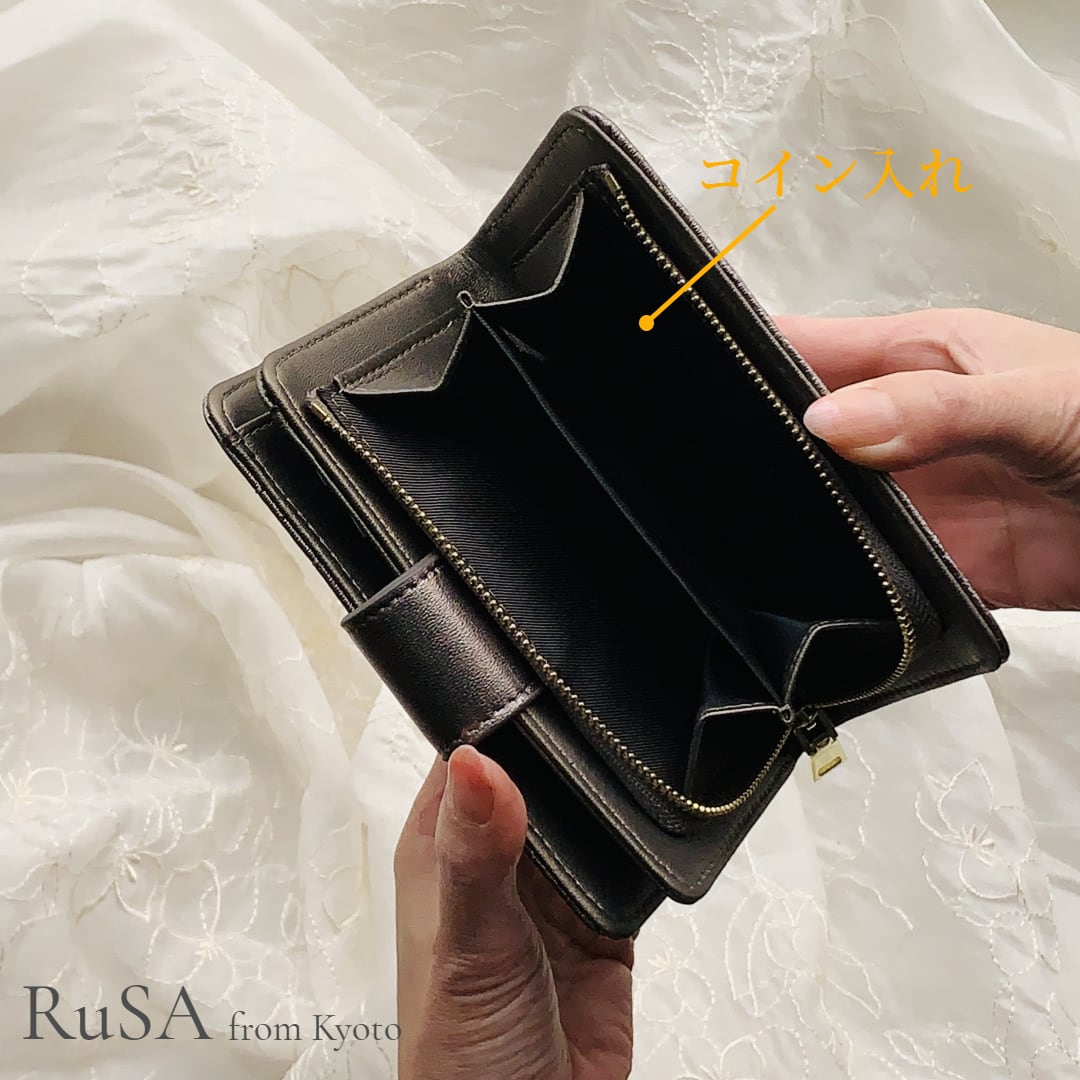 ぷっくりキルティングが美しいラム革2つ折財布（Ladies wallet