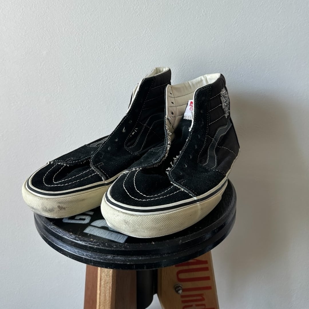 2001's VANS DOGTOWN AND Z-BOYS Sk8-Hi size US11 | VINTAGE-HEADS