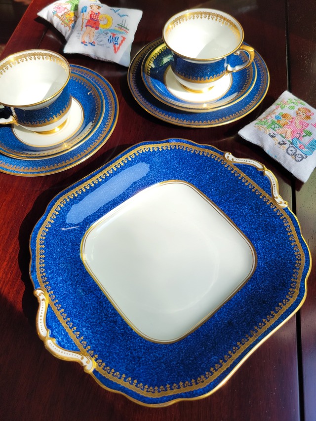 【エインズレイ】Dark Blue x Gold トリオ＆プレートセット