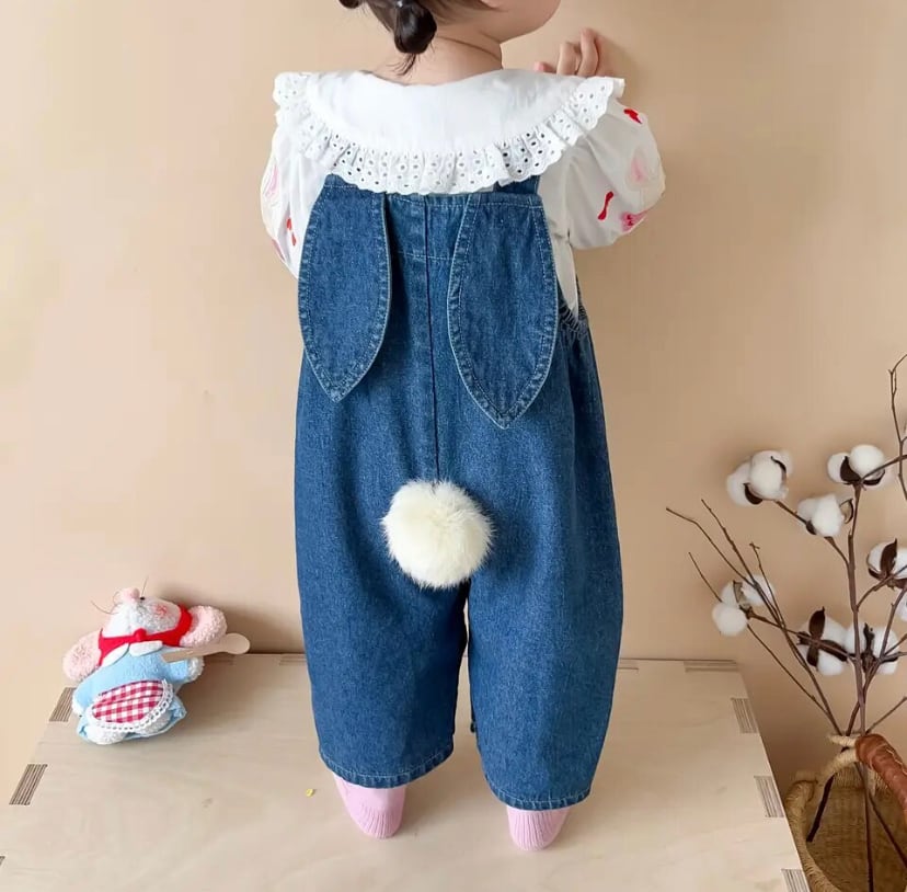 ウサギのぬいぐるみ デニムオーバーオール