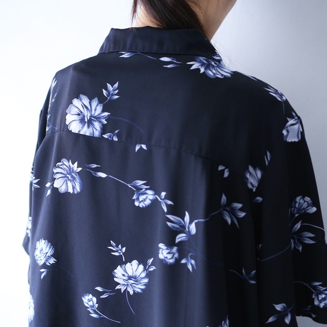 "花柄" black base blue flower pattern box silhouette open collar h/s shirt