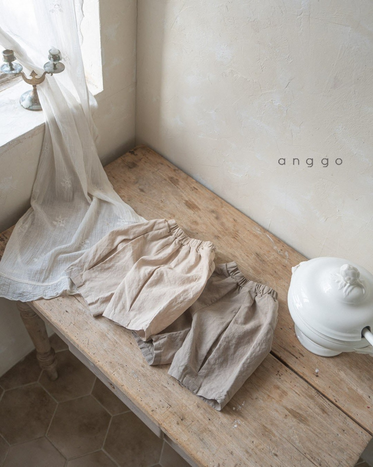 【anggo】タックミディアムパンツ ベージュ 80〜120cm  240712 - 4