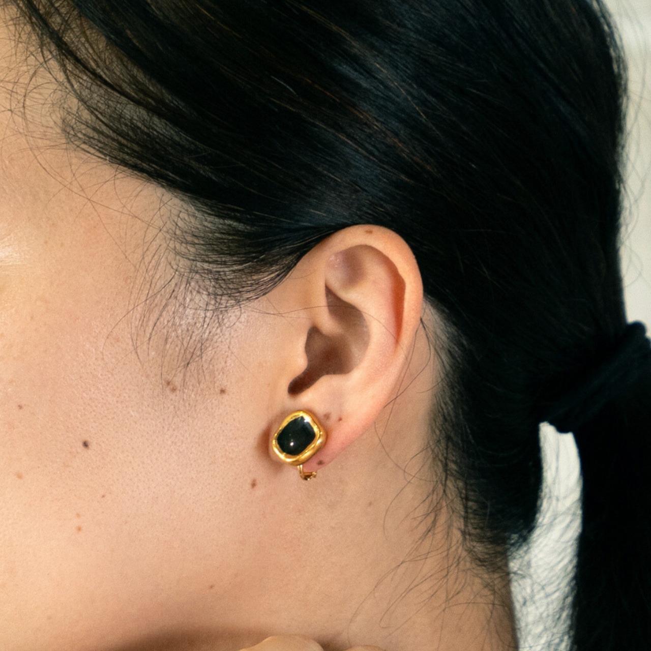 うねり スタッド ピアス/イヤリング