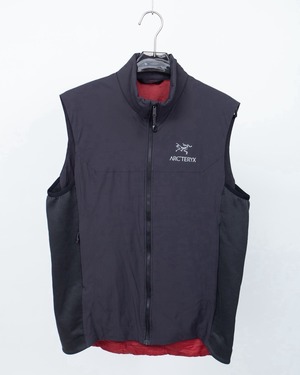 "ARC'TERYX" embroidery Atom vest