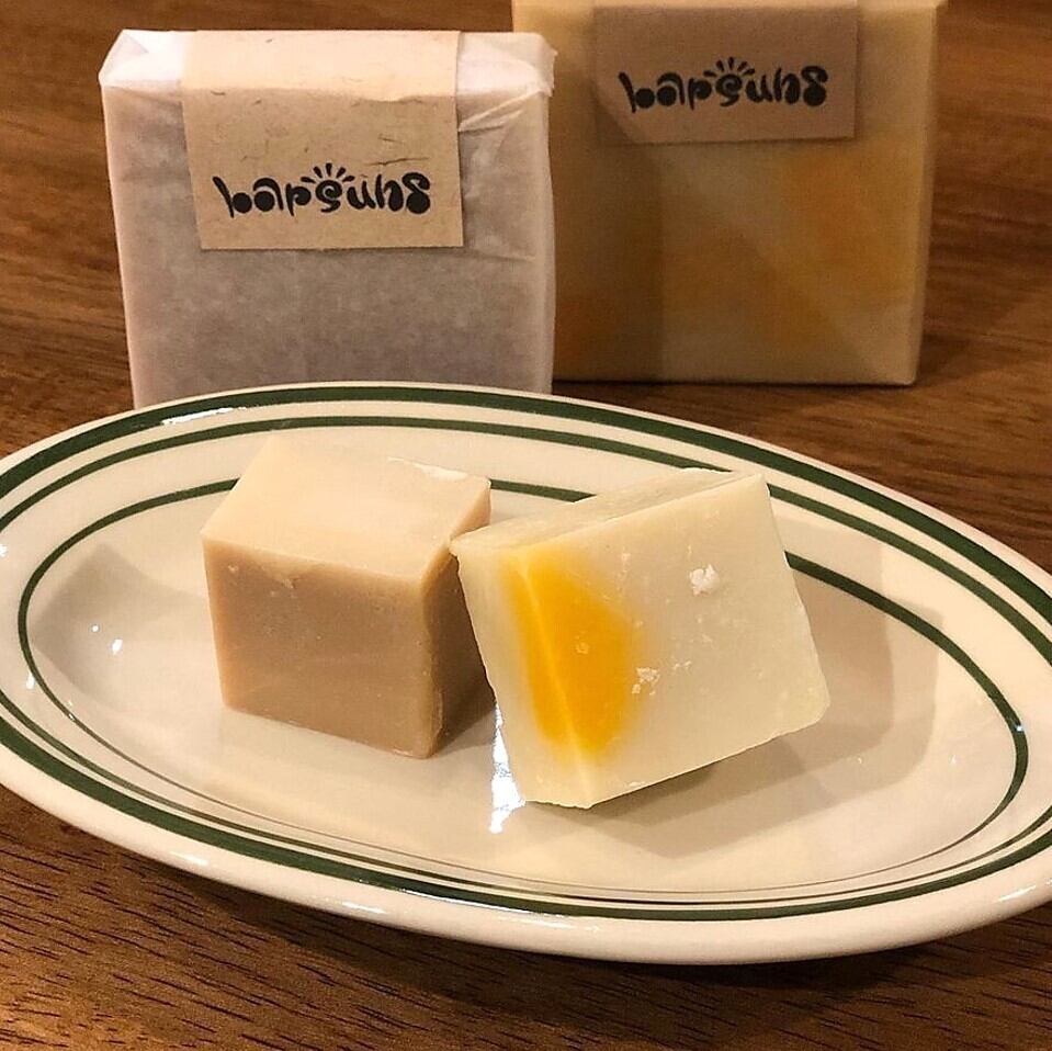 石鹸定期便 月1 全3回 Osteria E Bottega S ホエー石鹸1個 ローズマリー石鹸1個 湘南茅ヶ崎 顔の見えるお店