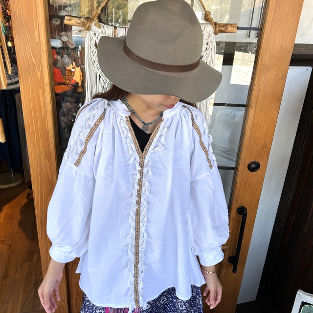 ボヘミアンフリンジブラウス