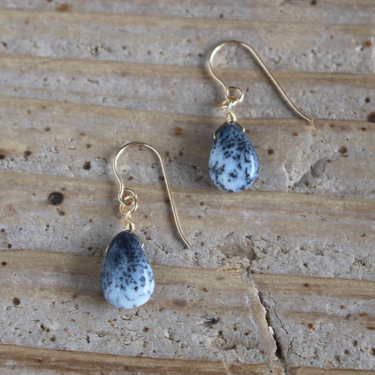 10月誕生石・デンドライトオパールのピアス(K14GF)