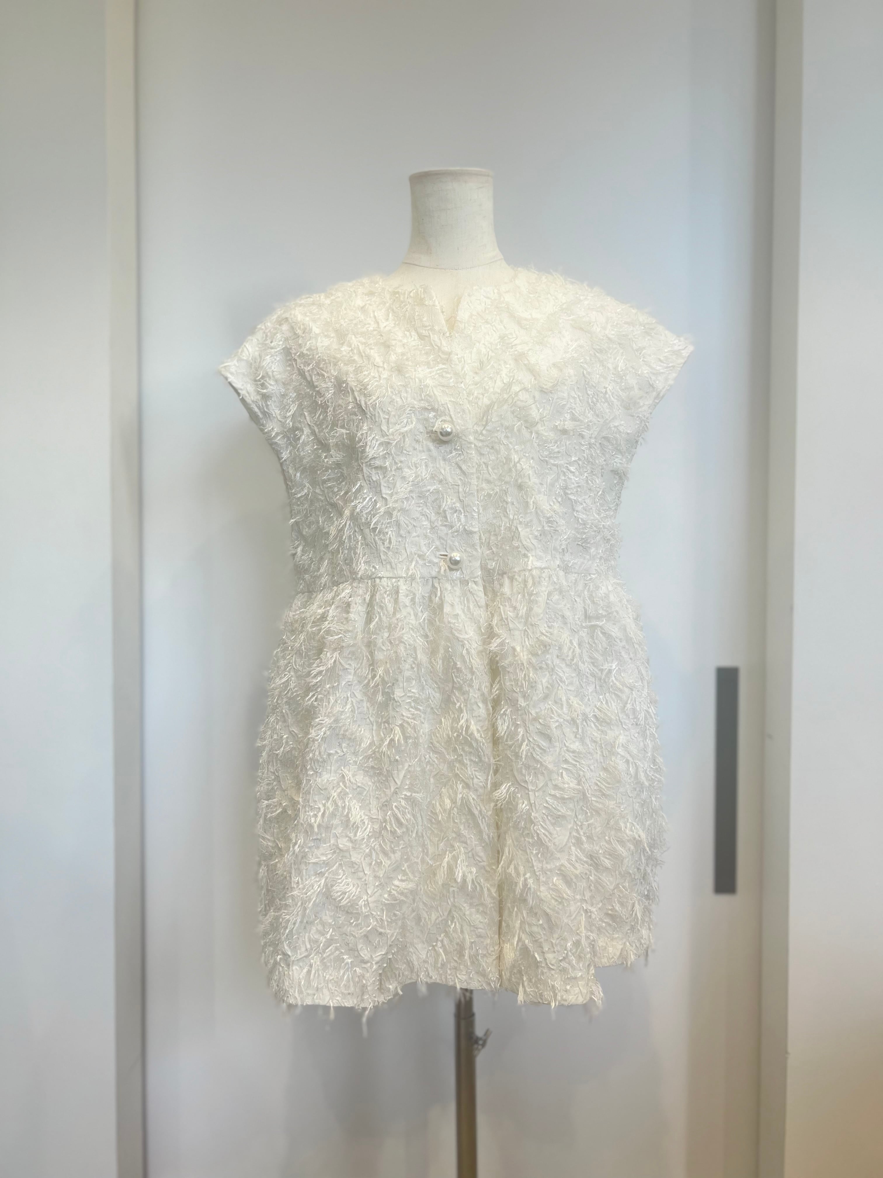 【PASSIONE】パールボタンシャギーフリンジジレ　516929