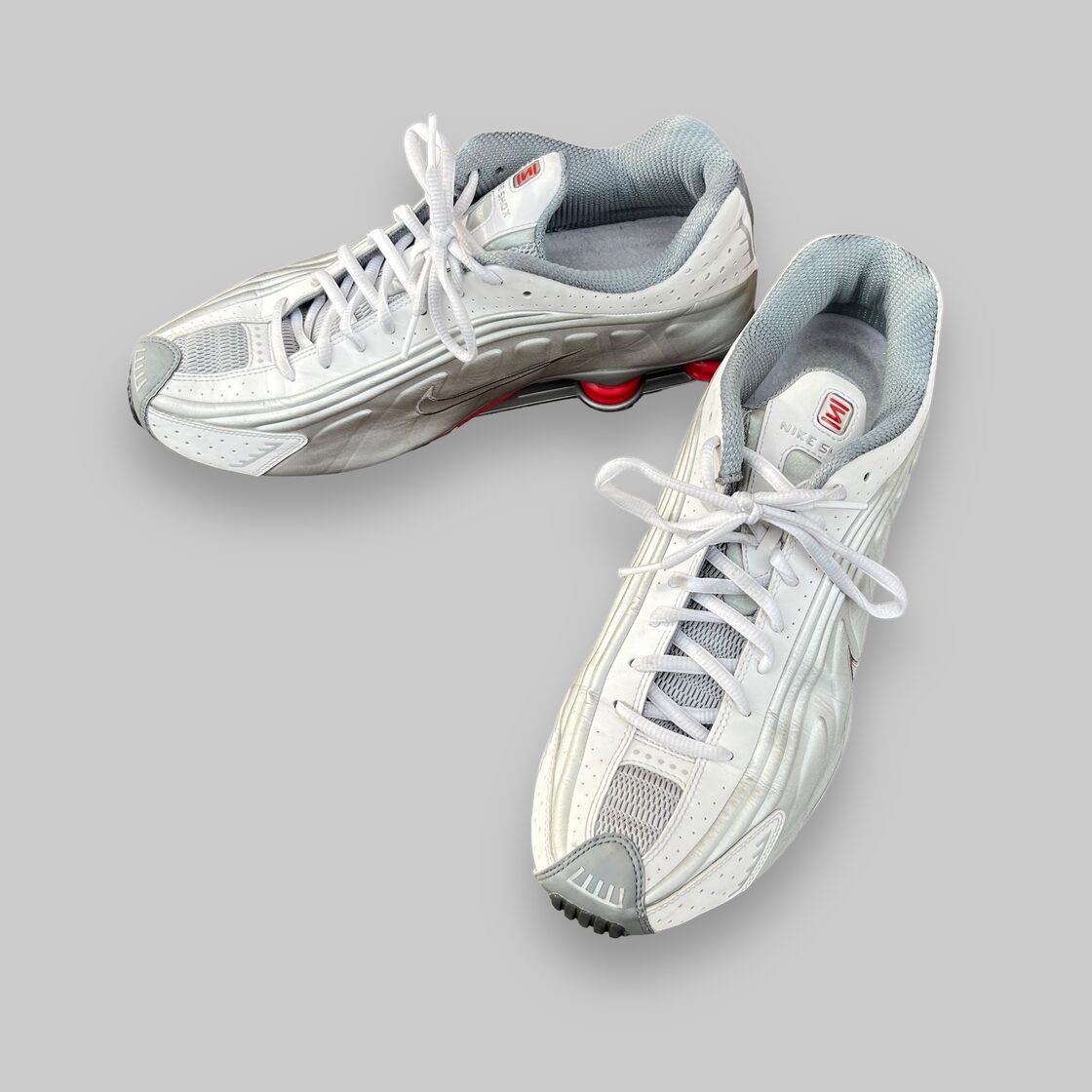 2019s Nike Shox R4 メタリックシルバー×コメットレッド | Pay ID