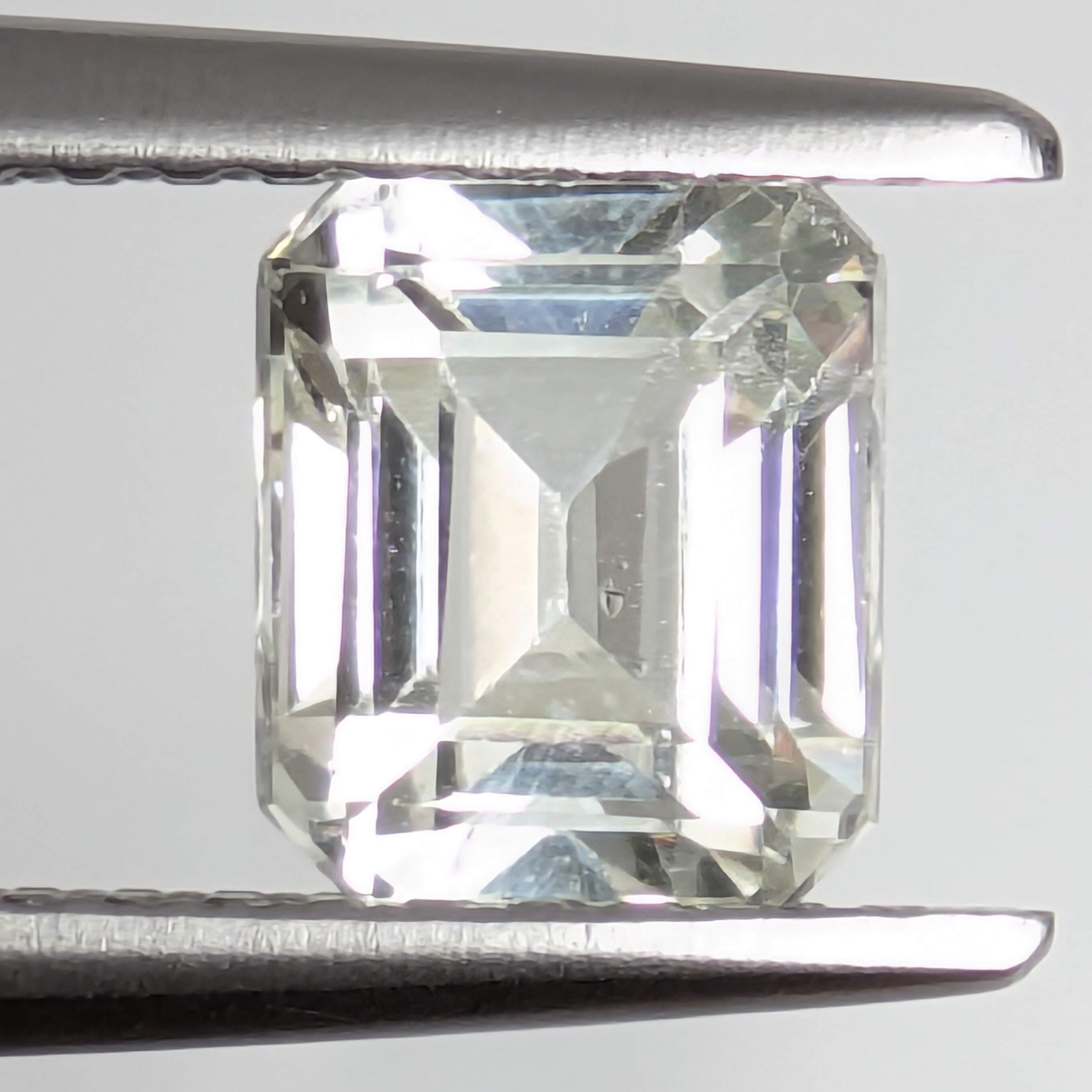 グロッシュラ－ライトガーネットルース タンザニア産【1.325ct