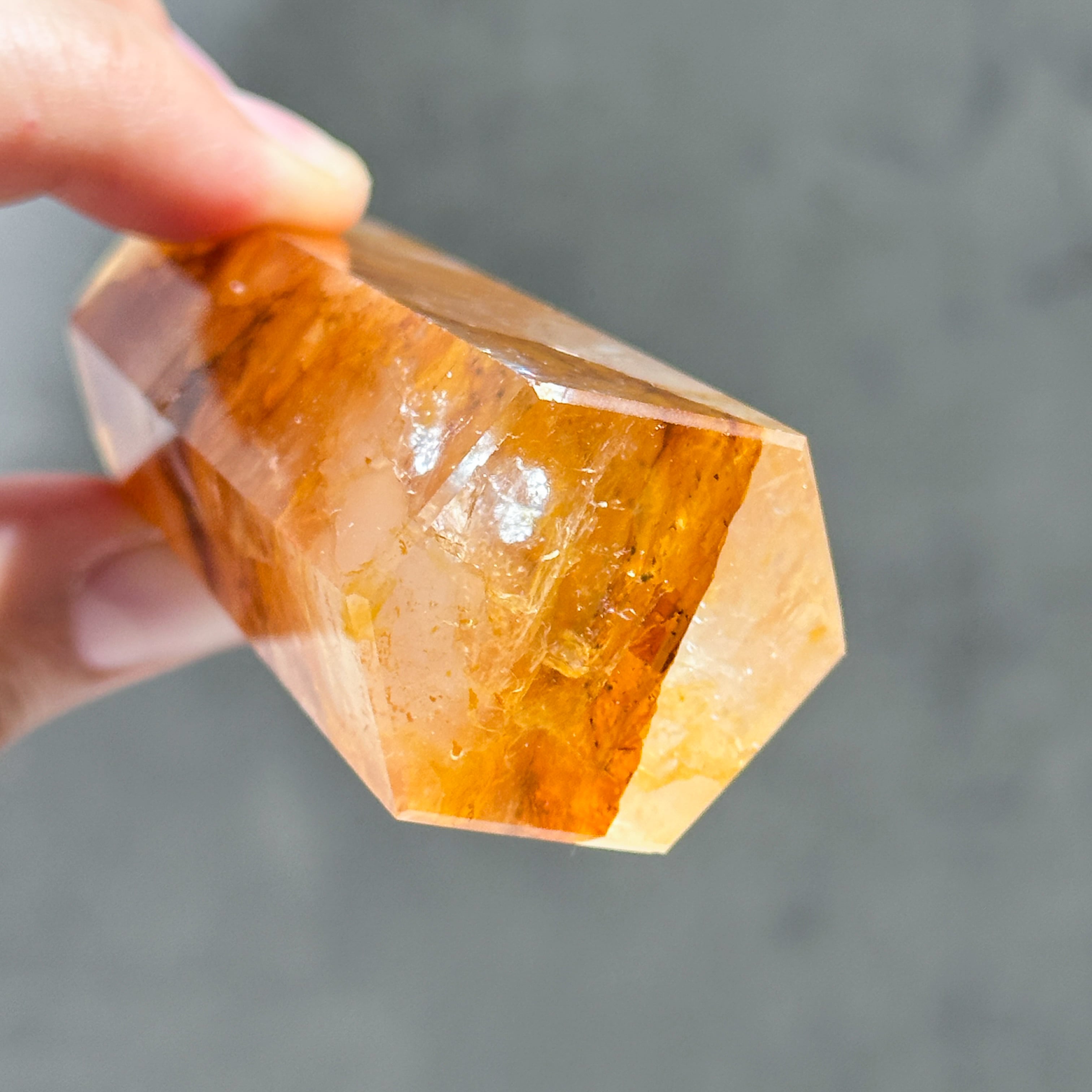 ミナスジェライス産ゴールデンヒーラー タワー型33◇ Golden Healer