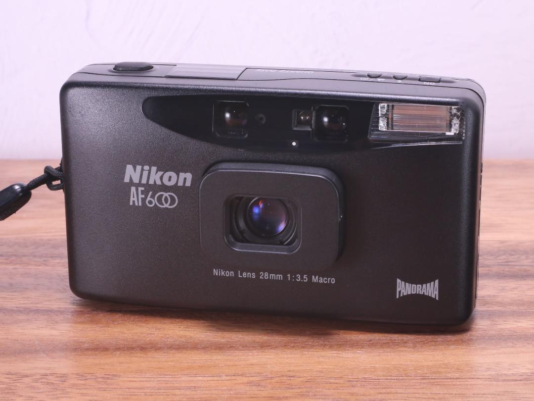 Nikon AF 600 MACRO | Totte Me Camera