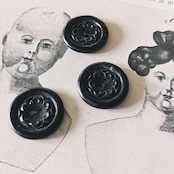 フランス 1900s 幾何学の黒花とgalalithe製ボタンセットd アンティーク