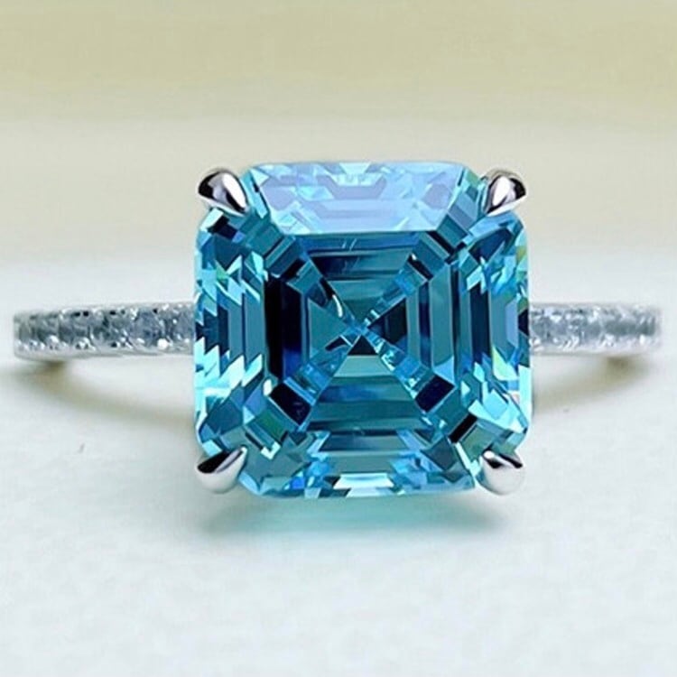 4カラット アッシャーカット 人工 アクアマリン ブルー キラキラ 高