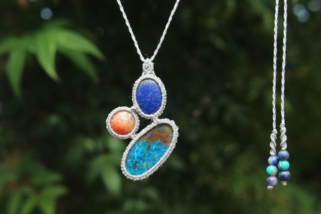 Chrysocolla malachite & Sunstone & Lapis lazuli micro macrame pendant